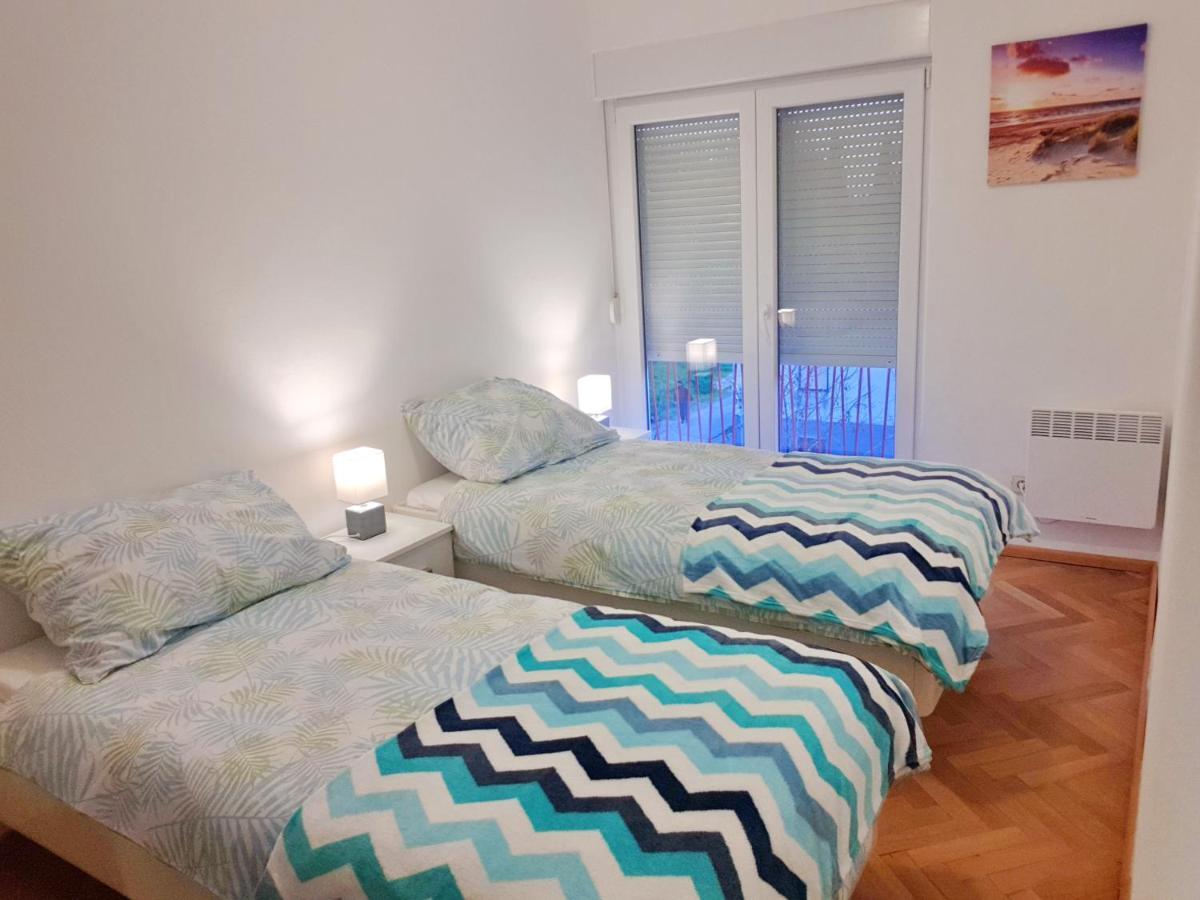 Apartman Monte Rizzi Apartment พูลา ภายนอก รูปภาพ