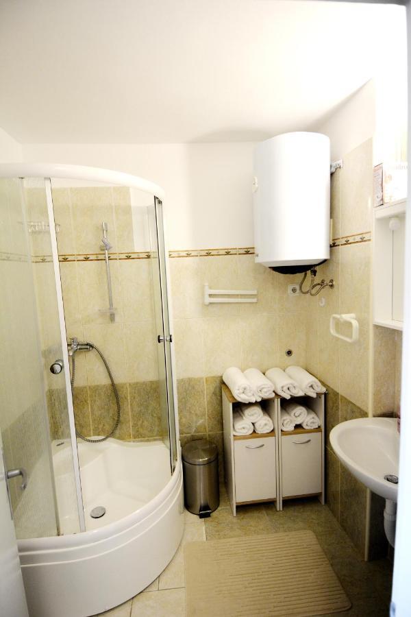 Apartman Monte Rizzi Apartment พูลา ภายนอก รูปภาพ