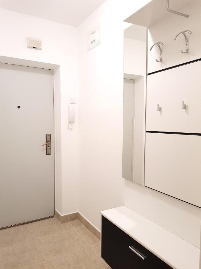 Apartman Monte Rizzi Apartment พูลา ภายนอก รูปภาพ